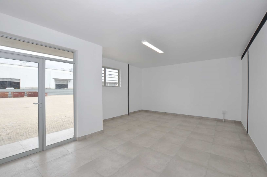 To Let Commercial Property for Rent in Dal Josafat Western Cape